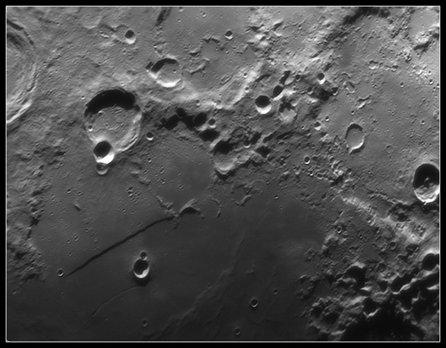 moon - straight wall formation