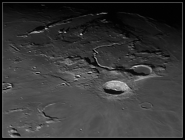 moon - vallis schrotes, dslr